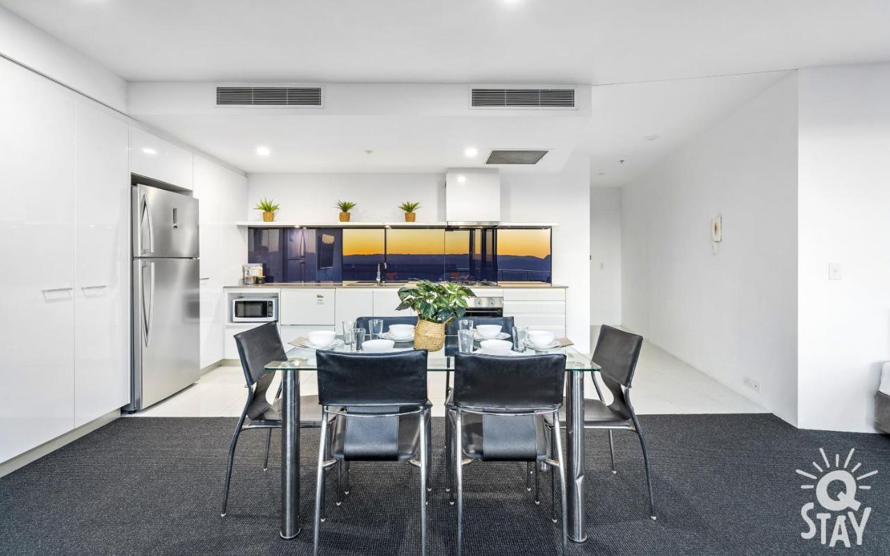Circle On Cavill Surfers Paradise Mid Week Madness Deal - Q Stay Gold Coast Buitenkant foto