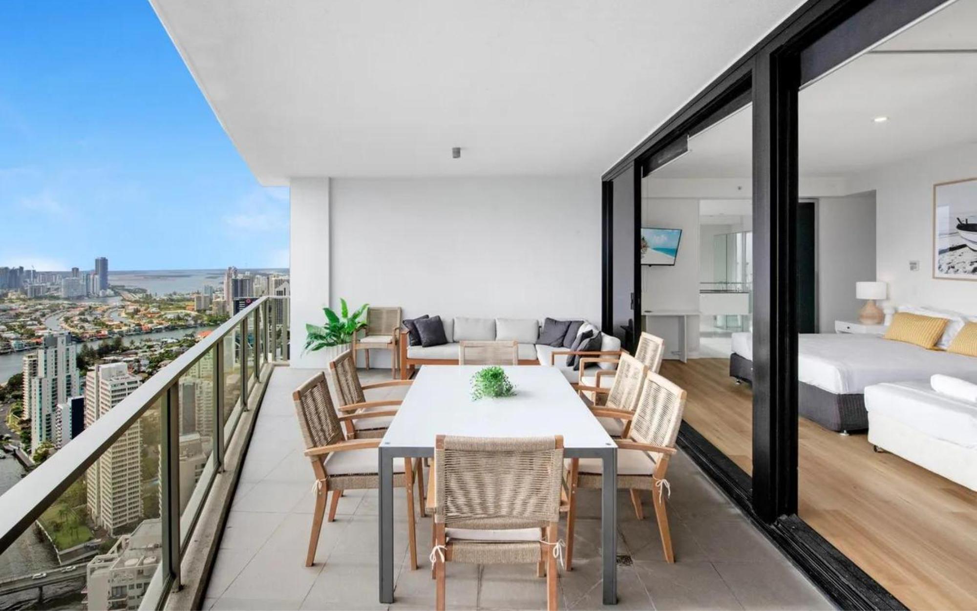 Circle On Cavill Surfers Paradise Mid Week Madness Deal - Q Stay Gold Coast Buitenkant foto
