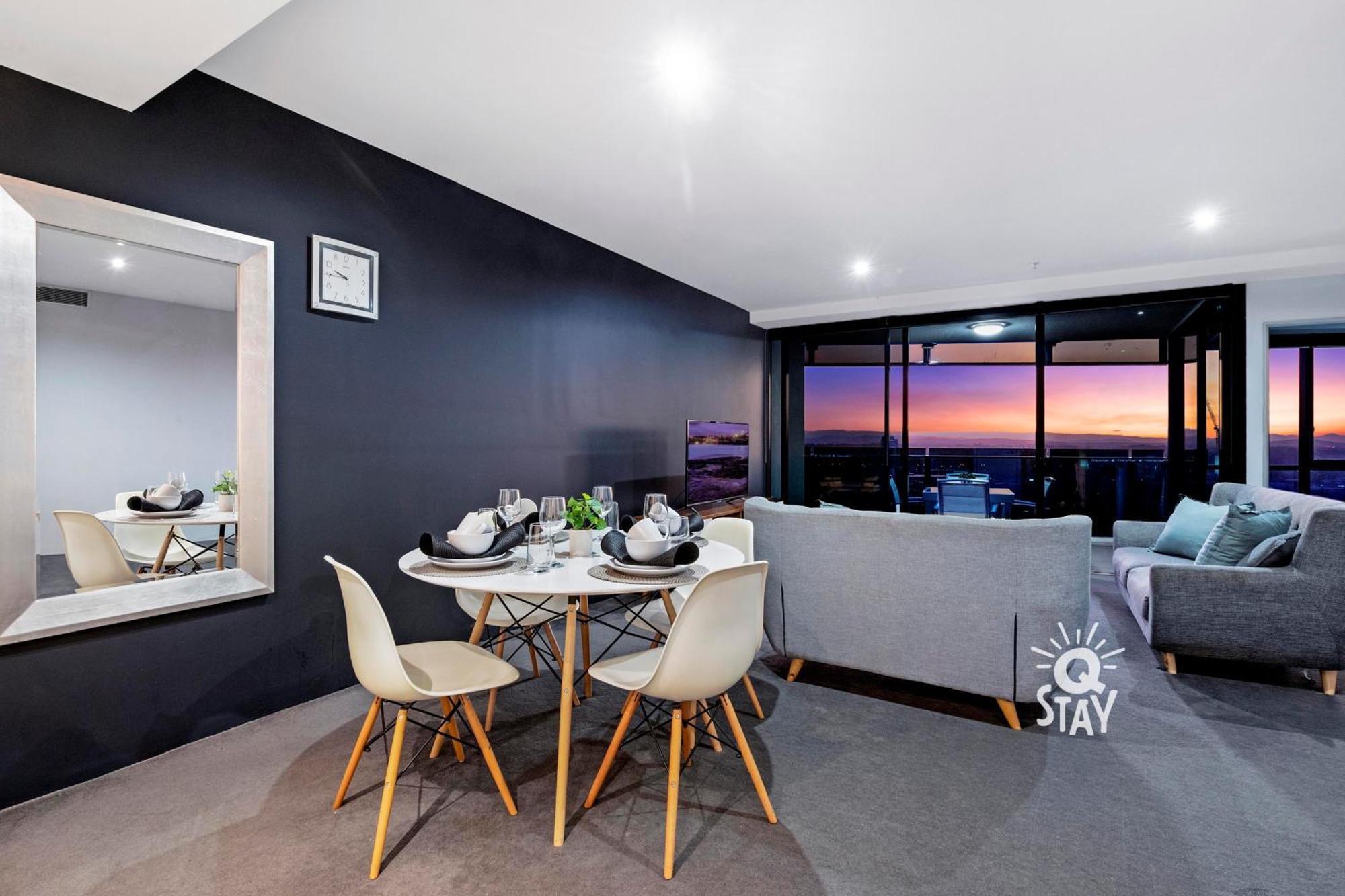 Circle On Cavill Surfers Paradise Mid Week Madness Deal - Q Stay Gold Coast Buitenkant foto