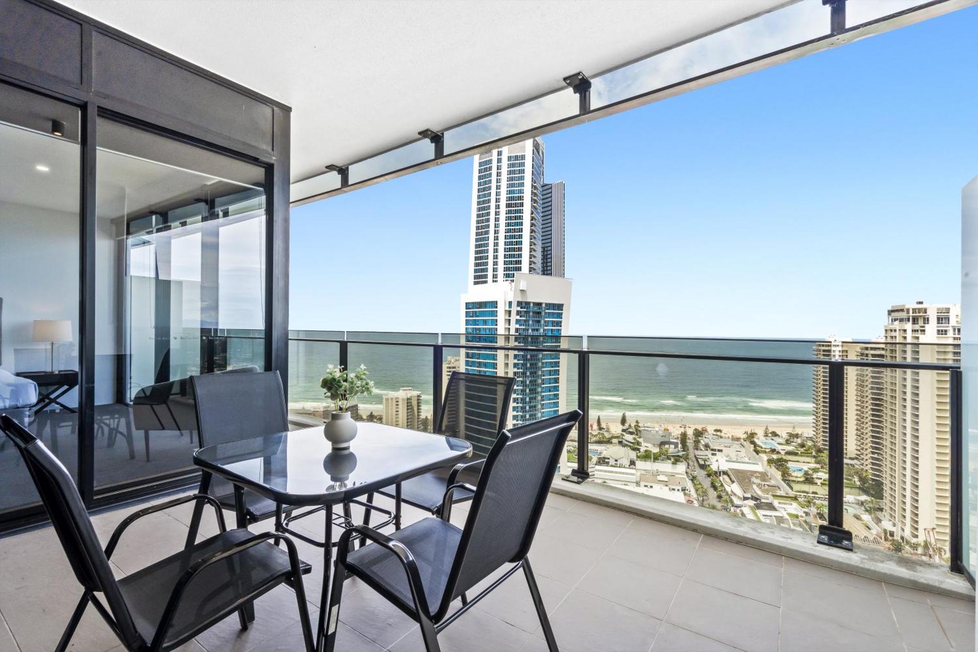 Circle On Cavill Surfers Paradise Mid Week Madness Deal - Q Stay Gold Coast Buitenkant foto